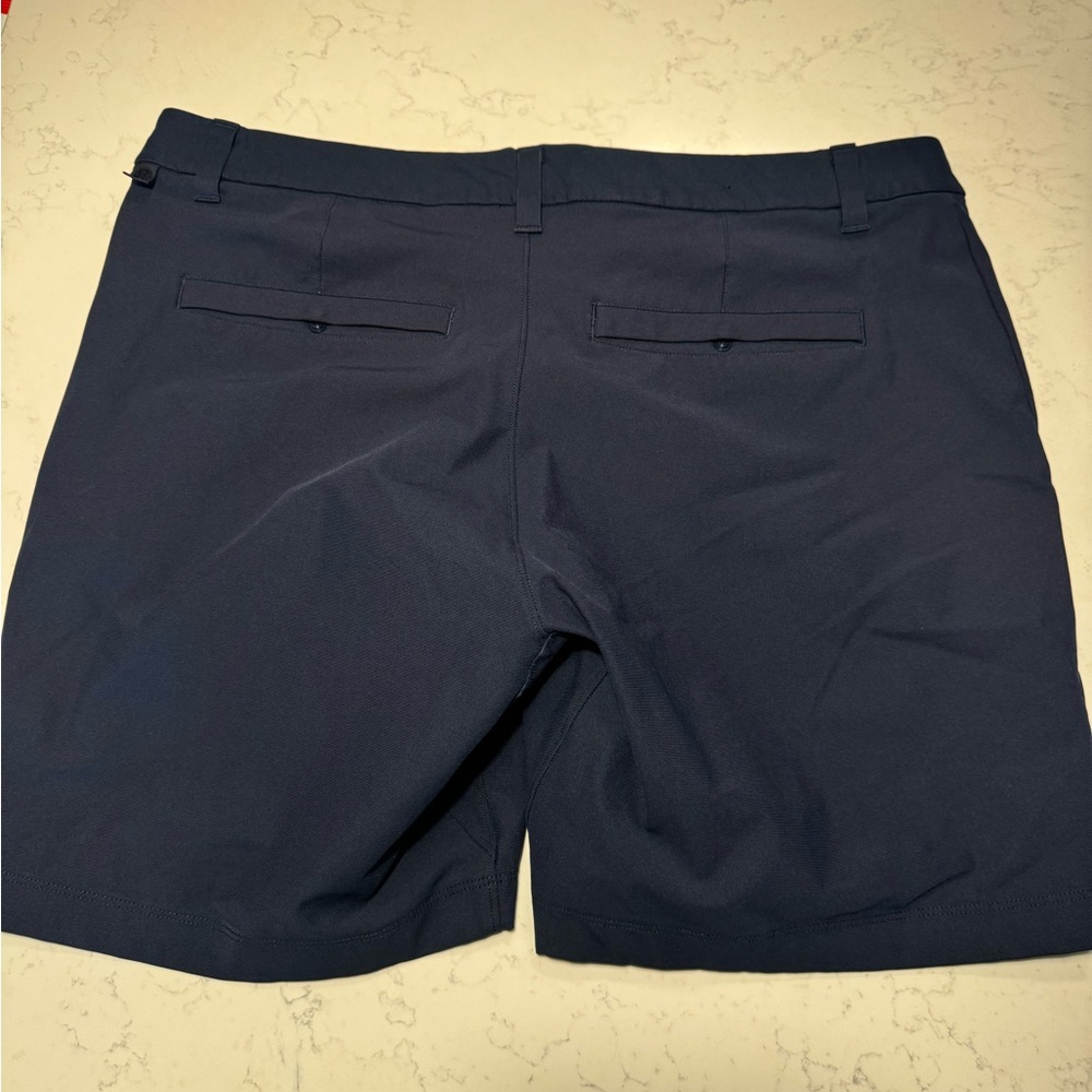 Lululemon men’s shorts